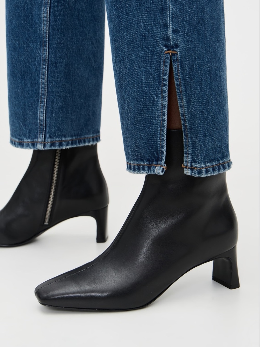 rag & bone Avery Black Leather Zip Ankle Boots women size 6 gently used